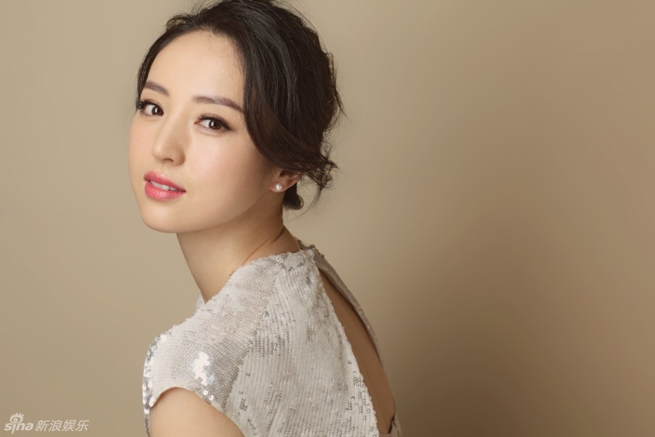 董璇雜志寫真釋放輕熟魅力