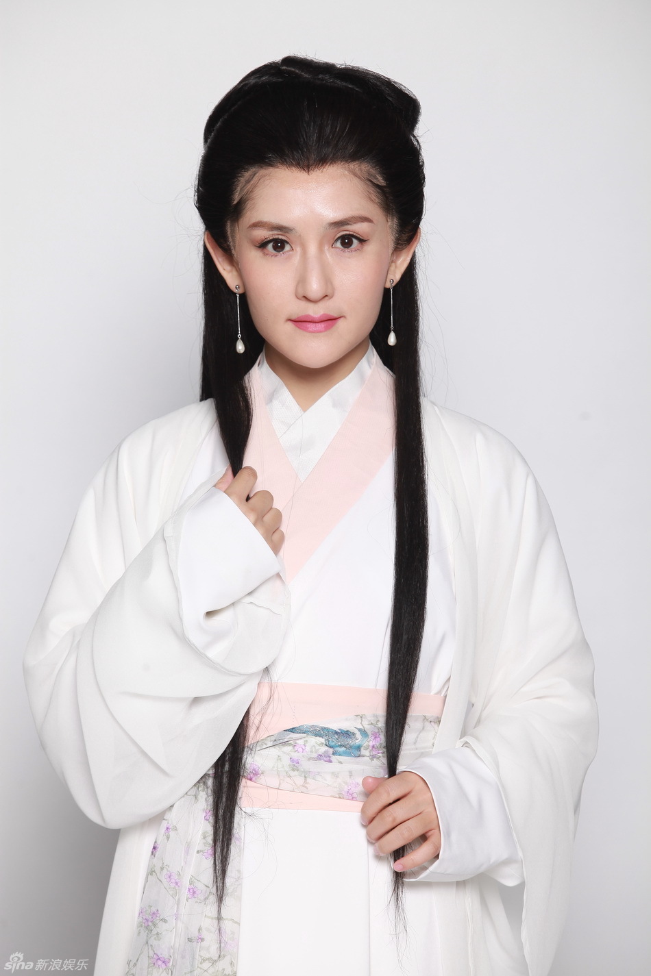 李維嘉謝娜百變扮神雕俠侶