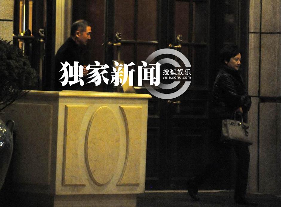 張國立攜妻酒店會友鄧婕略顯老態