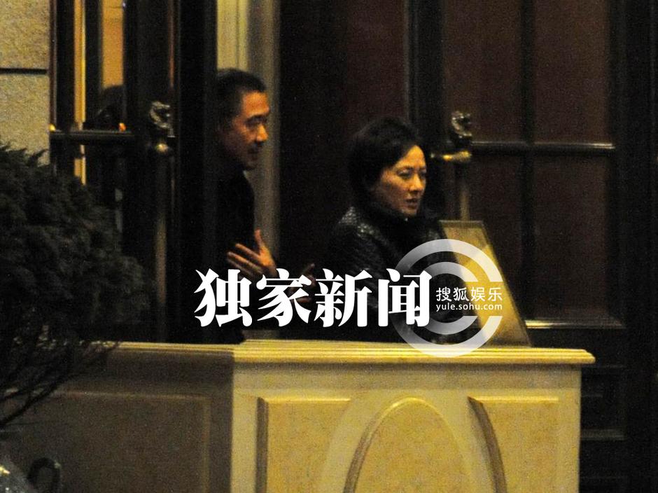 張國立攜妻酒店會友 鄧婕略顯老態