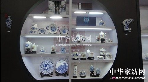 至正青花攜手海瀾家紡亮相禮品展