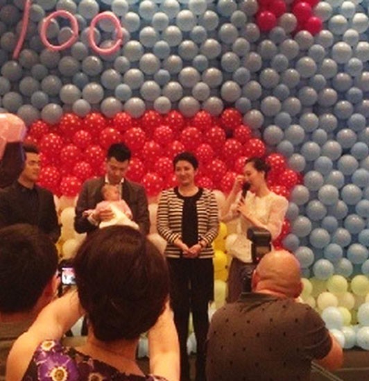 黃奕女兒“百日宴”內場圖曝光