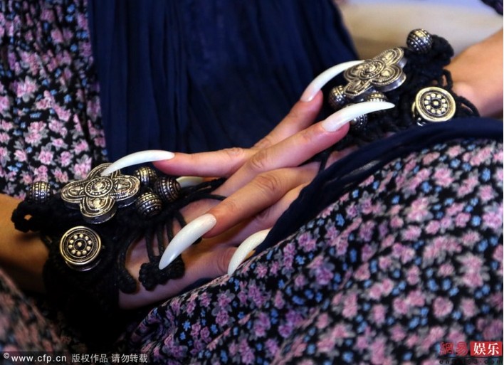 楊麗萍南昌宣傳《孔雀》