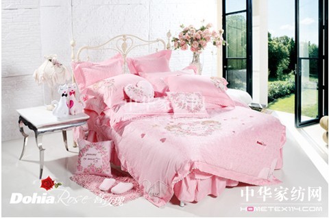 多喜愛喜玫瑰個性婚慶床品受青睞