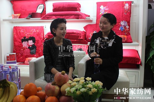 三聯家紡徐州慈善捐贈董潔親臨宣傳愛心