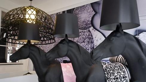 ӭ�R���(f��)�ń�(chu��ng)���R��