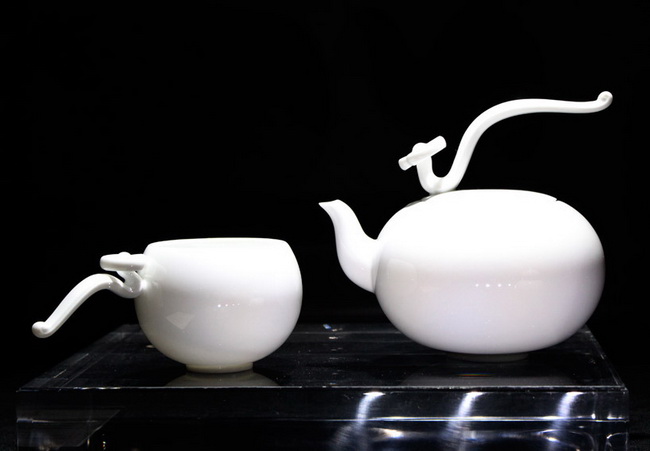 精美的陶瓷器皿展中國哲學