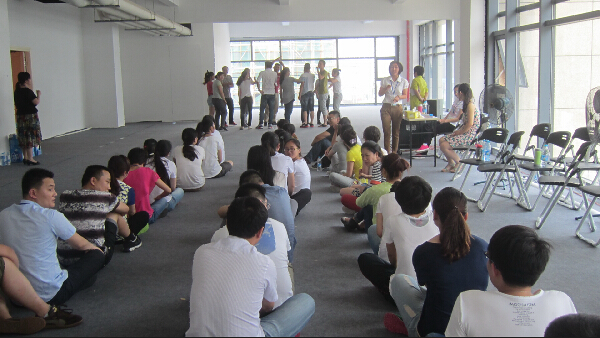 藍絲羽家紡:探索“多合一”培訓新模式