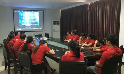 雅藍(lán)鳥家紡執(zhí)行新員工崗前安全培訓(xùn)