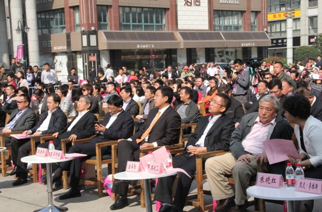 創(chuàng)意種子扎根畫稿交易會,寶縵“雙喜文化”展獨特魅力