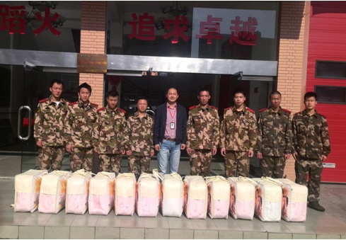 水星到鎮(zhèn)消防中隊(duì)進(jìn)行擁軍慰問