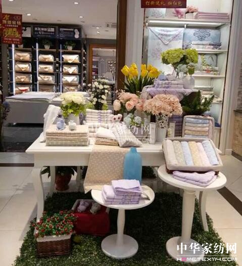 彭山有個(gè)品牌叫凱盛,第三家店開業(yè)!開業(yè)第一天人氣爆棚!