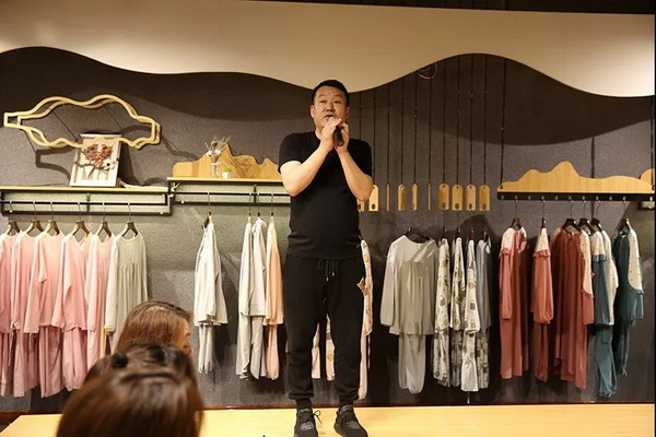 邂逅韓綠獨享恬然--“韓綠&天祎”品牌暨2019秋冬新品訂貨會成功舉辦